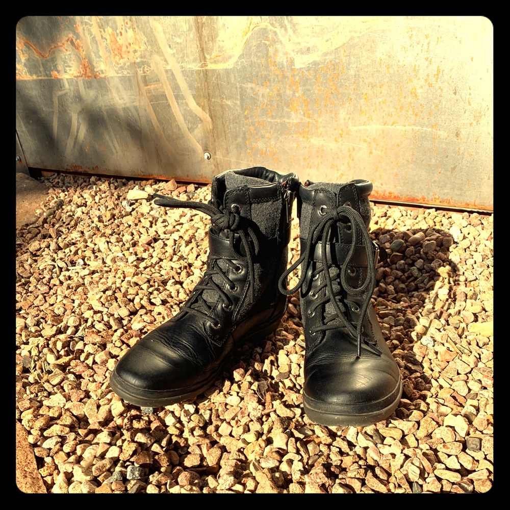 Women’s waterproof UGG boots